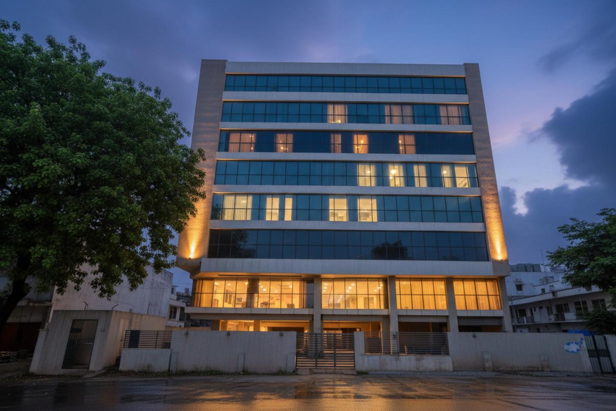 Fabhotel Royal International - Nr Mumbai International Airport, Mumbai
